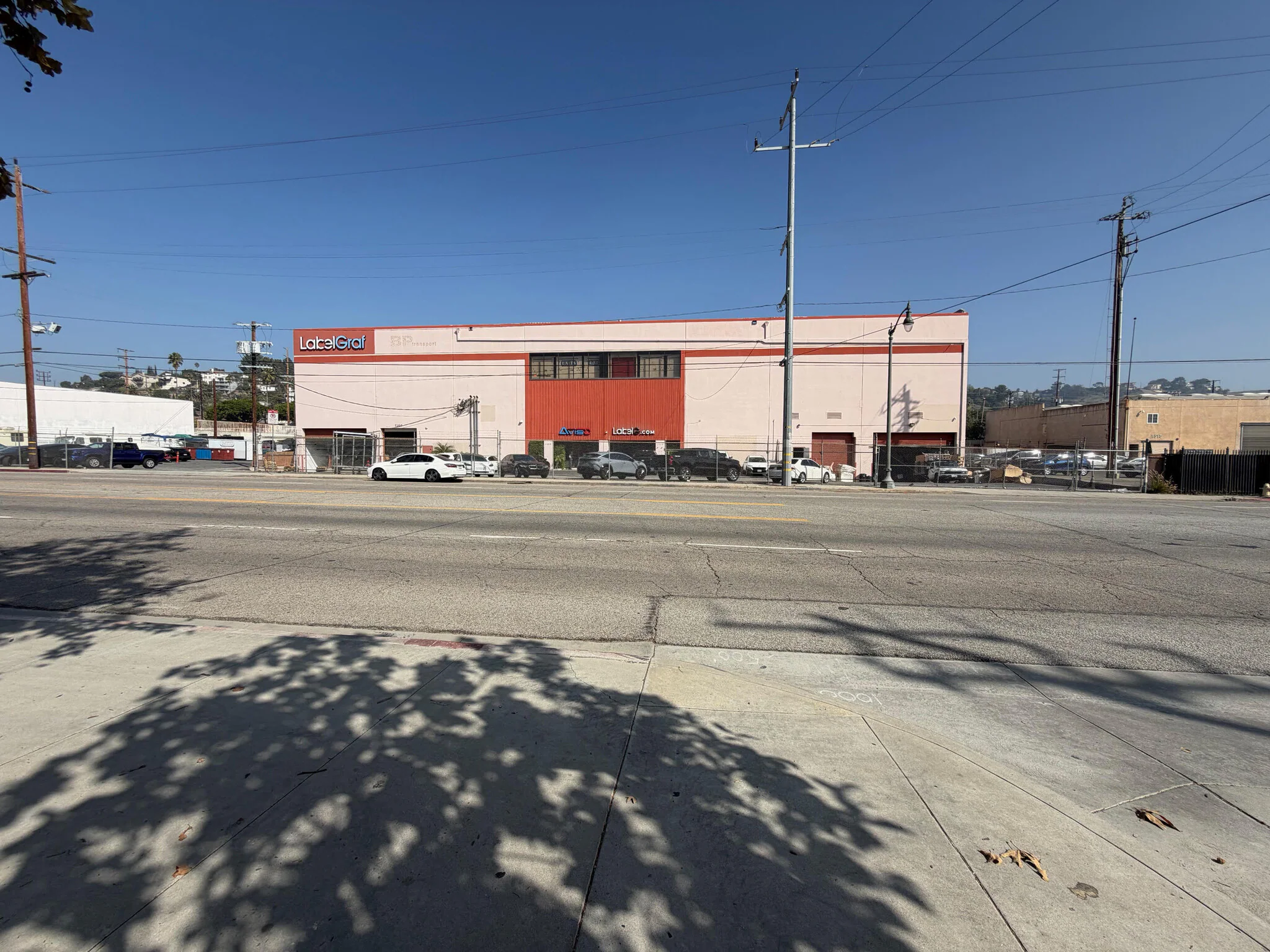 Building at 1550 N San Fernando Rd Image 2